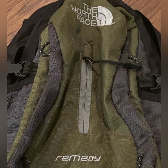 The North Face Remedy Backpack - Green & Black  $25 - Picture 2 of 4